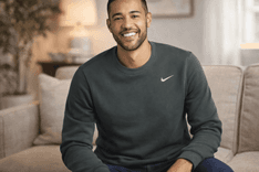 Black Nike Crew Sweatshirt Sportswear Club fleece crewneck with embroidered Swoosh